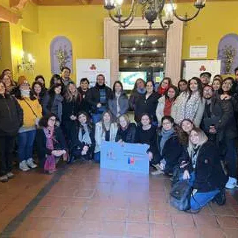 Colegio Bicentenario Aprender visita muestra de la Mujer en la Historia de Chile y América, Voces del pasado